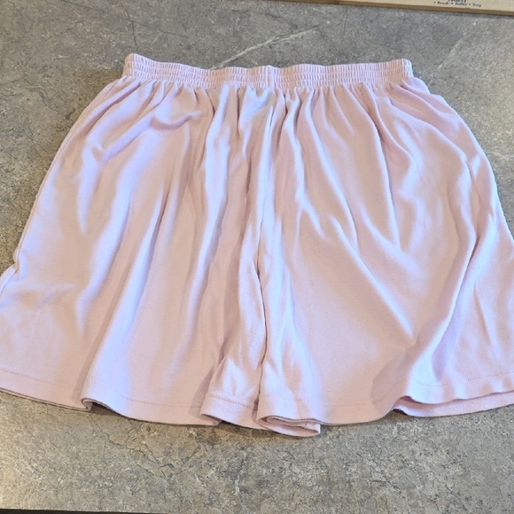 (J43) Athletic Light Pink Shorts Plus 20W - Picture 5 of 6